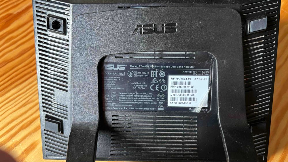 Router ASUS RT-N66U