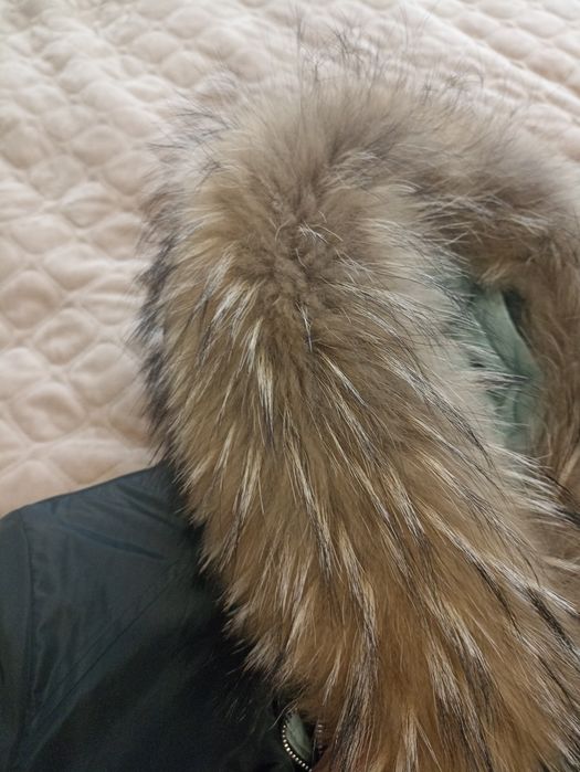 Парка зимова зручна та тепла