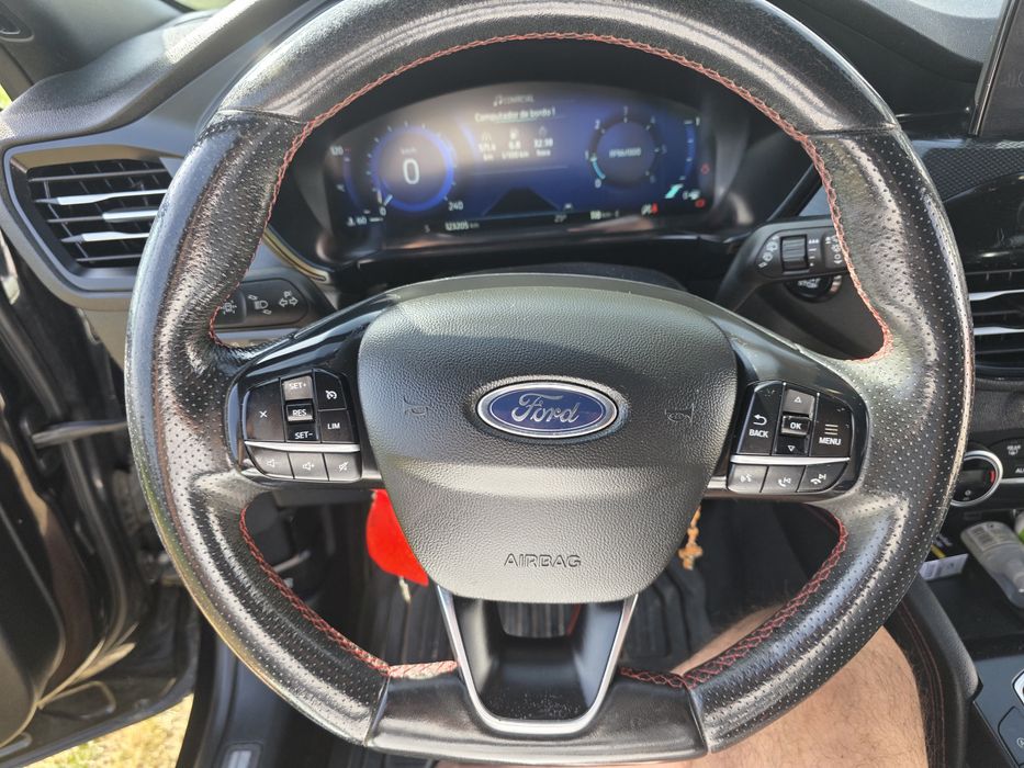 Vendo ford kuga como novo