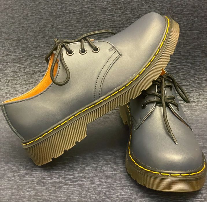 Półbuty oxfordki klasyczne glany niebieskie unisex eleganckie martensy