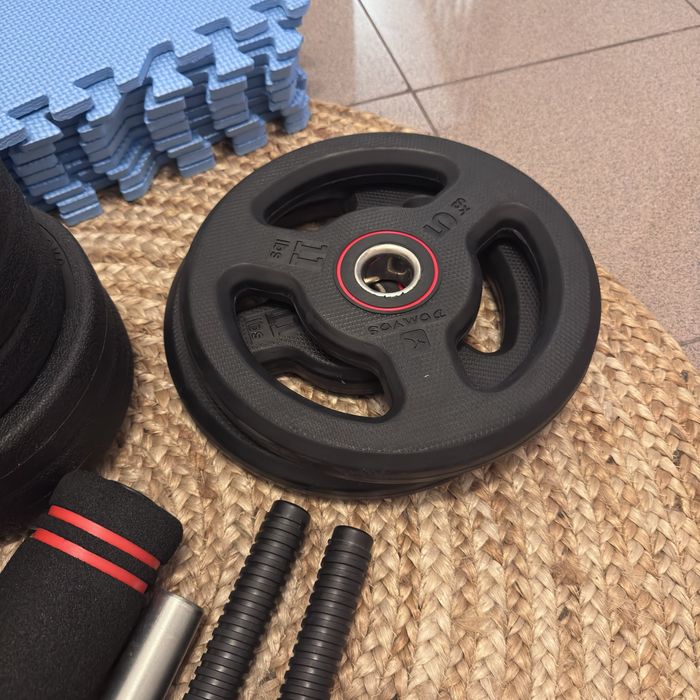 Barras.Pesos.Kettlebell.Tapete. Musculação