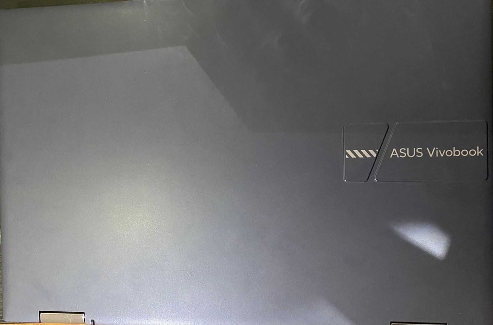 Portátil Asus Vivobook