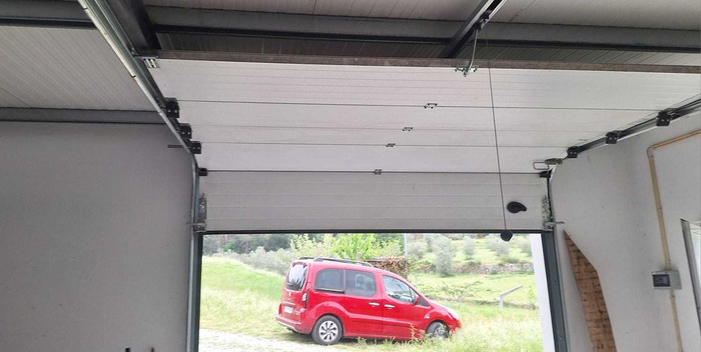 Portão de garagem automático com motor e comando 3.10m x 2.60m