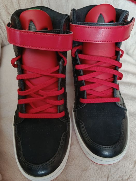 Кросівки Adidas. Оригінали