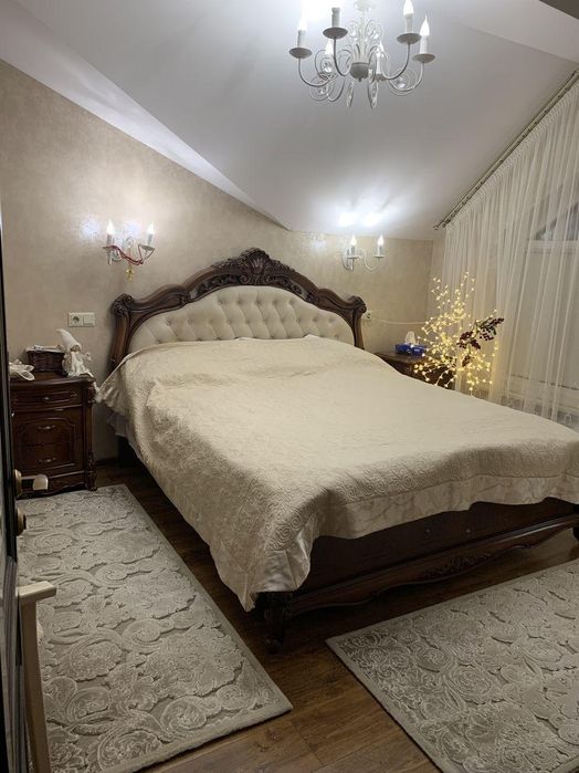 4-к, Івасюка вул., 11, Каскад