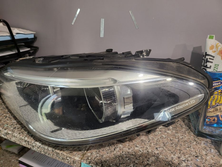 Lampa przód lewa Bmw  stan prawie idealny f11  f10 oryginał  ful led