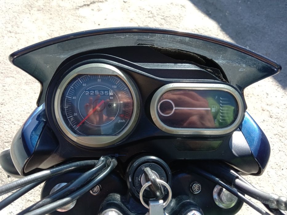 Продам Bajaj v15