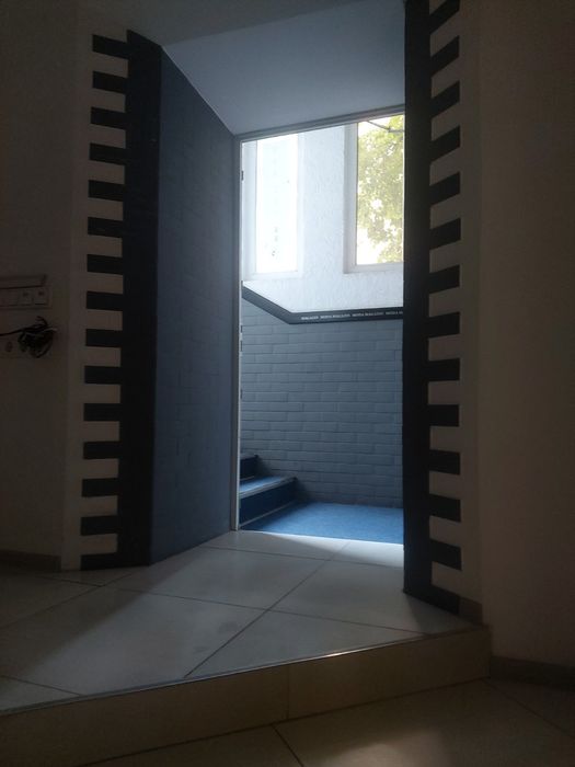 Продам приміщення 80 кВ.м.в самому центрі.