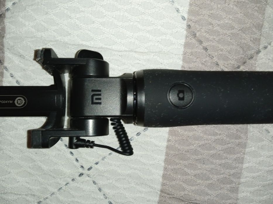 Оригинальная селфи палка Xiaomi Selfie Stick.