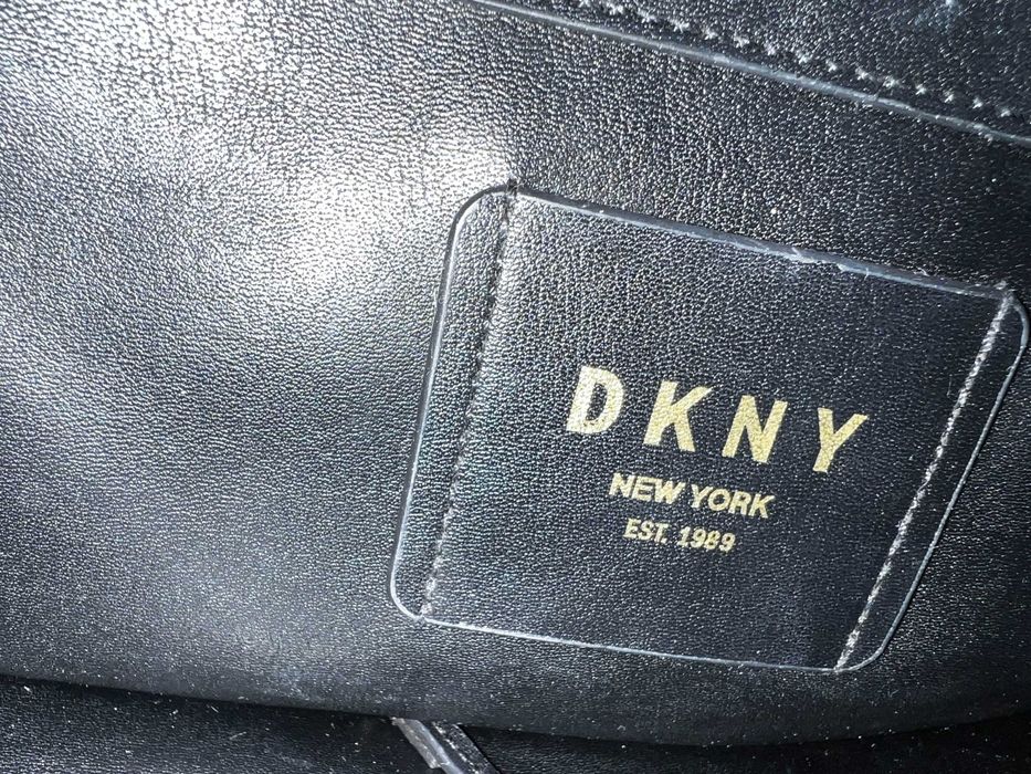 Torebka DKNY oryginalna w kolorze brązowo-kakaowym