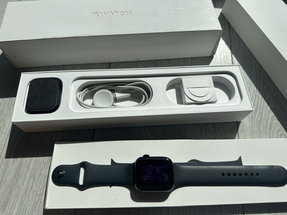 Apple Watch 4 44mm stal stalowa koperta