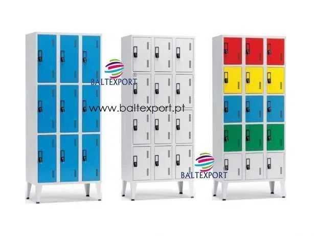 Vestiario Cacifos Metalicos Banco de Balneario Reguas de Cabides Novo