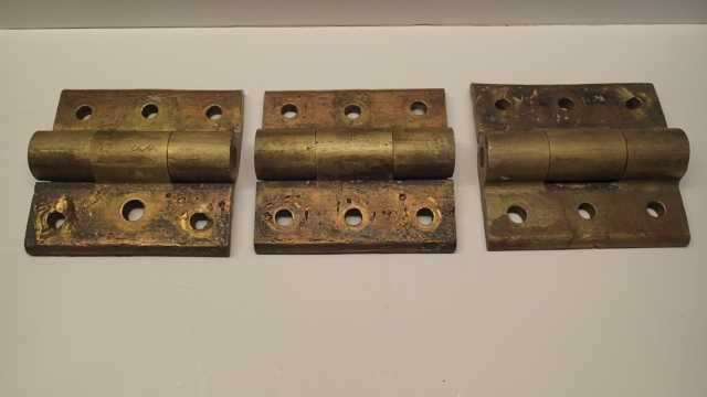 Dobradiças antigas em Bronze