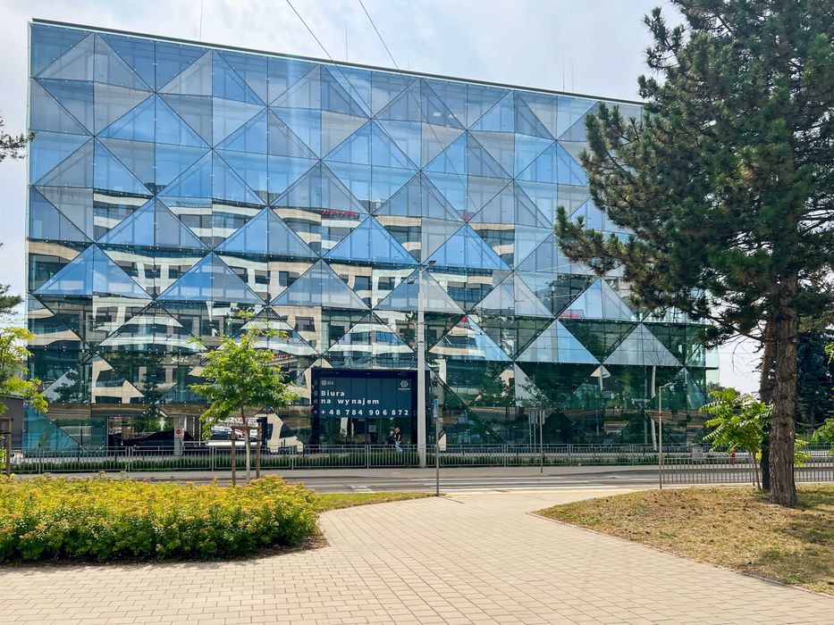 Wynajem biura we Wrocławiu: Prywatna 3-4-osobowa powierzchnia biurowa w prestiżowej lokalizacji Regus Diamentum