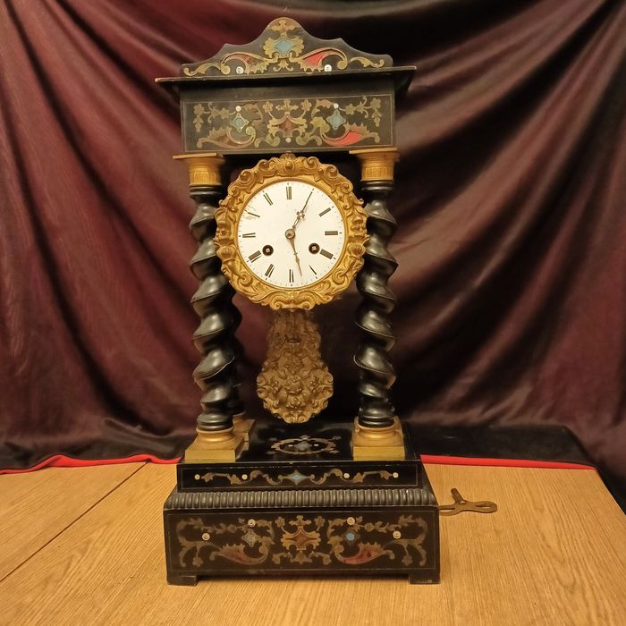 Zegar portykowy Francja