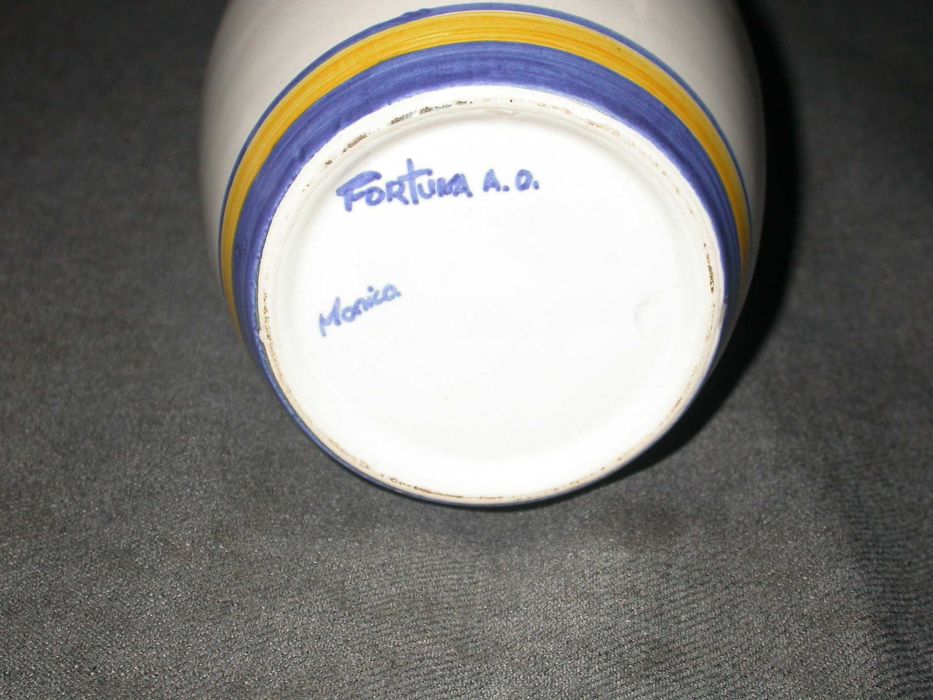 Hand-painted jug443783125109329922