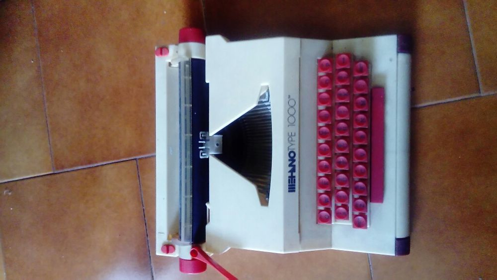 Máquina de escrever