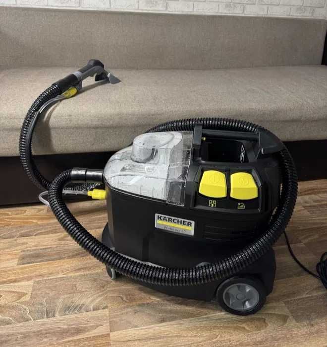 БЕЗ ЗАЛОГА Аренда моющего пылесоса Karcher puzzy 8/1 в Одессе для  самостоятельной химчистки диванов матрасов мягкой мебели прокат пылесоса