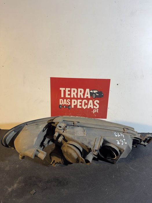 Farol Frontal Opel Vectra B Esquerdo 54532889 com pisca