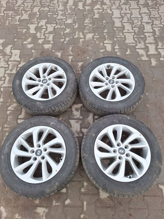 komplet kol kola hyundai tucson ii ladne opony 2024 rok