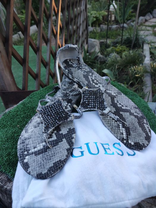 Босоніжки guess 41 розмір