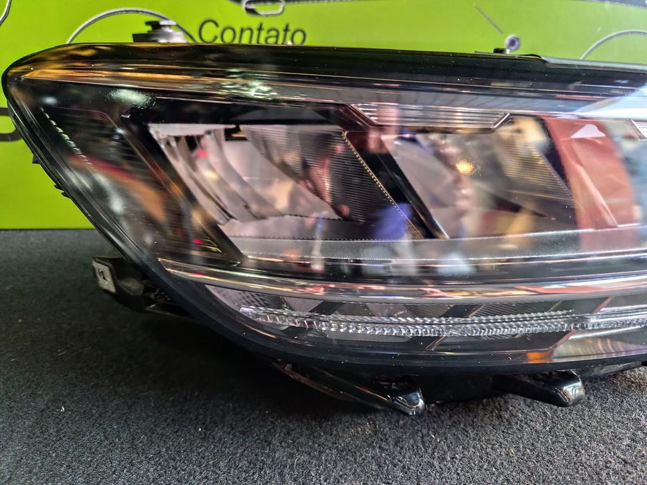 VW PASSAT B8 FAROL LED DIREITO - FF627