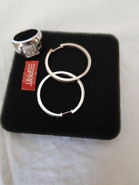 Anel e Brincos Prata e Zirconios Spirit.