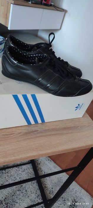 Кросівки adidas 38 розмір
