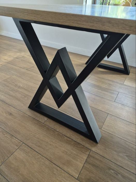 Стіл обідній в стилі лофт