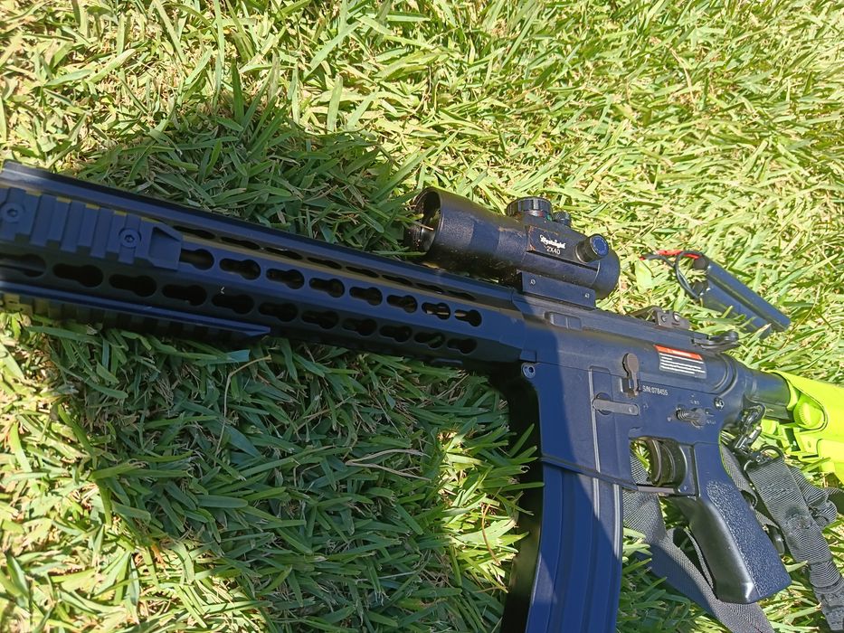 Airsoft a fomsionar e vai com bolsa para meter a airsoft