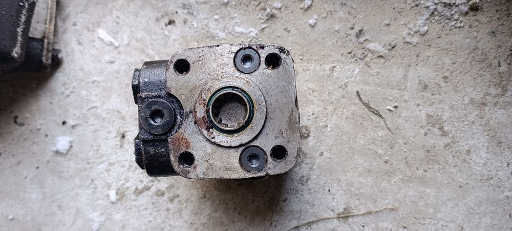 Продам насос дозатор