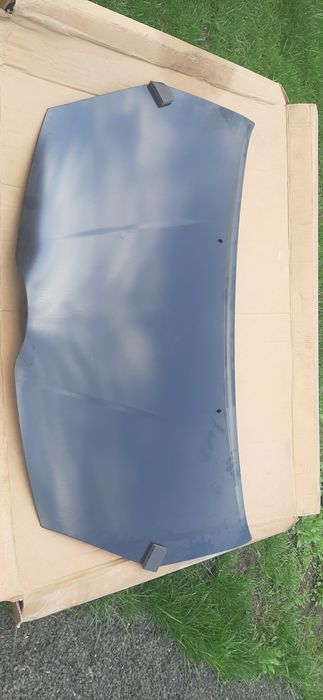 Toyota Corolla Verso капот