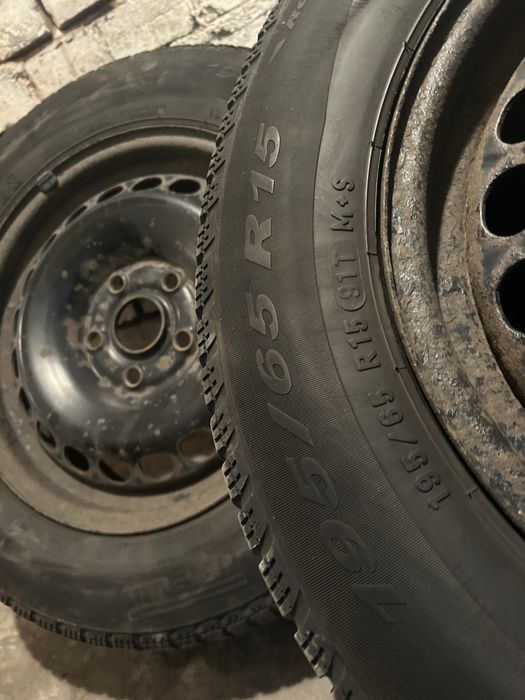 Opony zimowe 195/65 R15