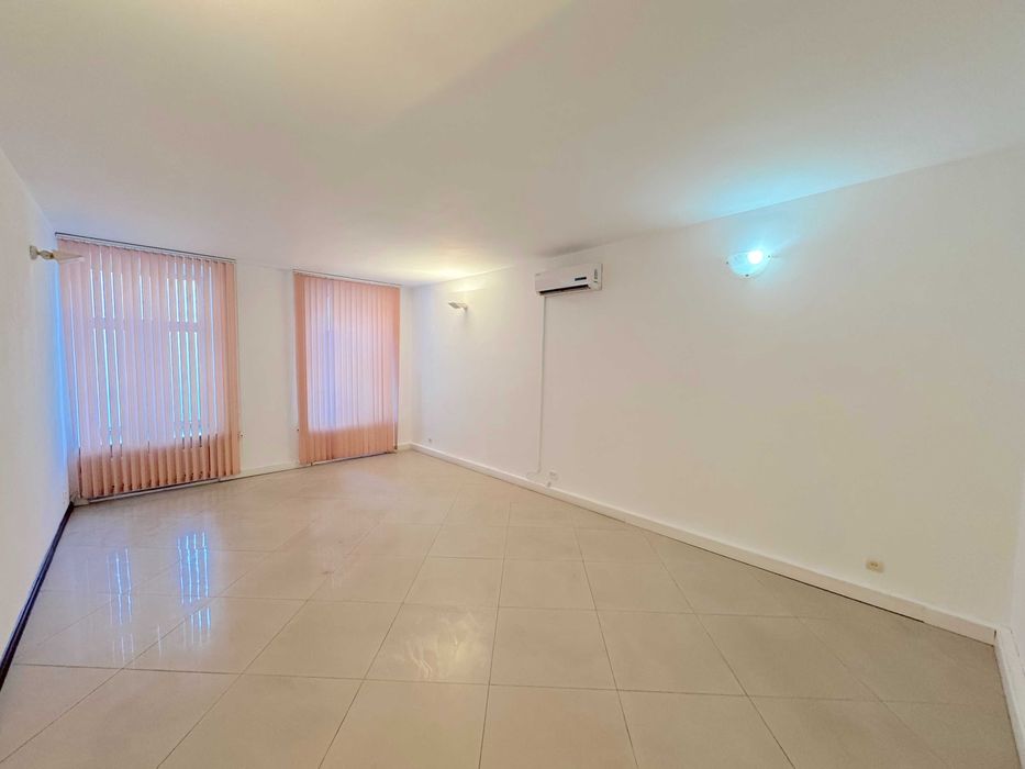 Сдам в Аренду Тихий Офис 160м² 6 каб Дерибасовская, 1 / Леха Качинского
