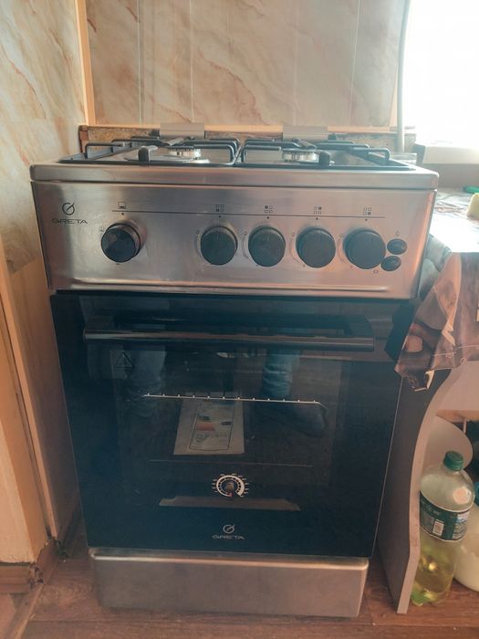 Продам газову плиту