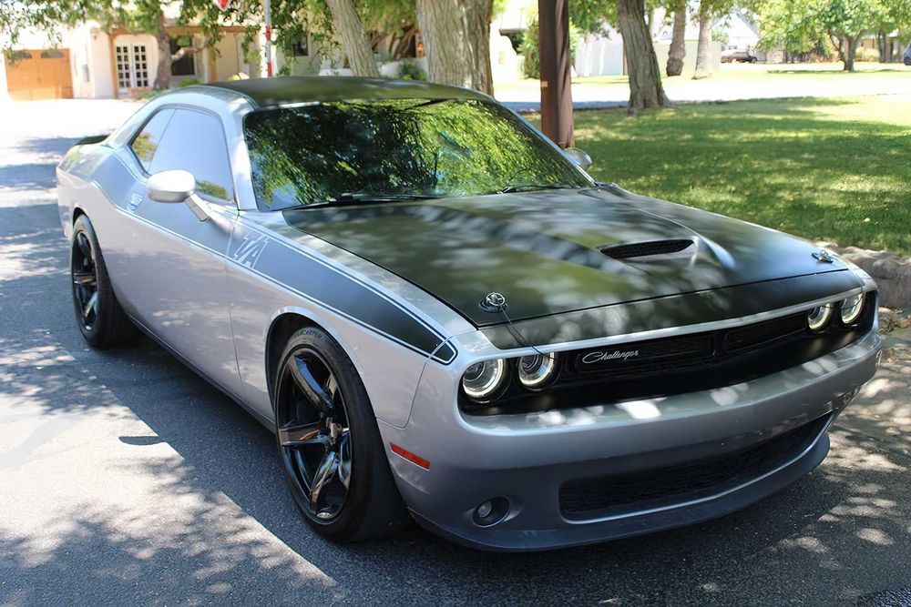 Dodge Challenger      2017
