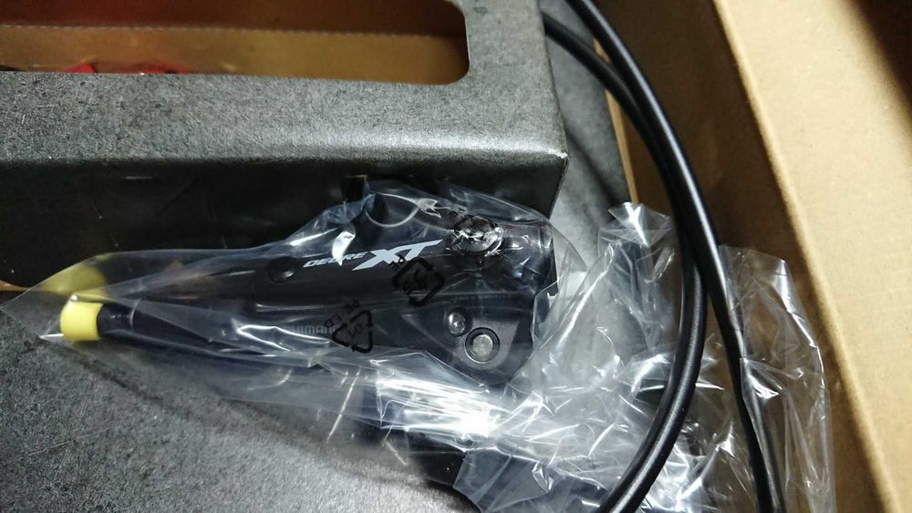 Shimano XT Deore komplet hamulca tarczowego M8100-L przedni