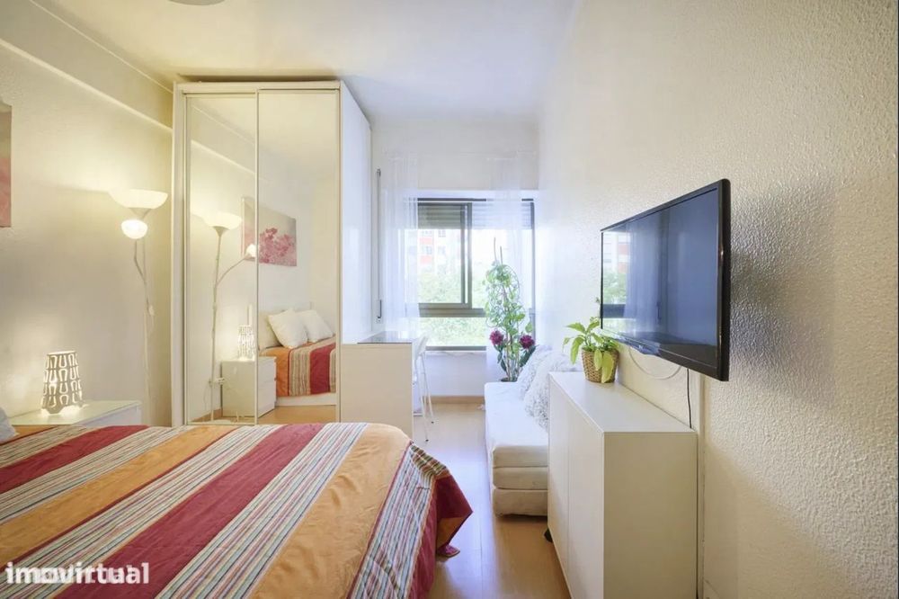 Estúdio LOFT na Quinta Grande – Zona Nobre | 5 min do Colombo e Metro