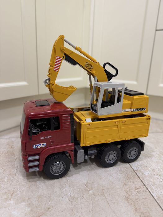 Bruder Спецтехніка Самоскид Екскаватор Брудер Самосвал Экскаватор