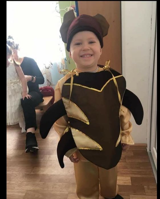 Прокат карнавальных костюмов и нарядных платьев и костюмо на мальчиков