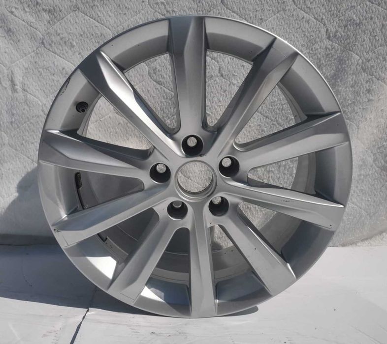 Felga aluminiowa 6,5Jx17 VW Passat Skoda Superb 5x112 ET41 demo