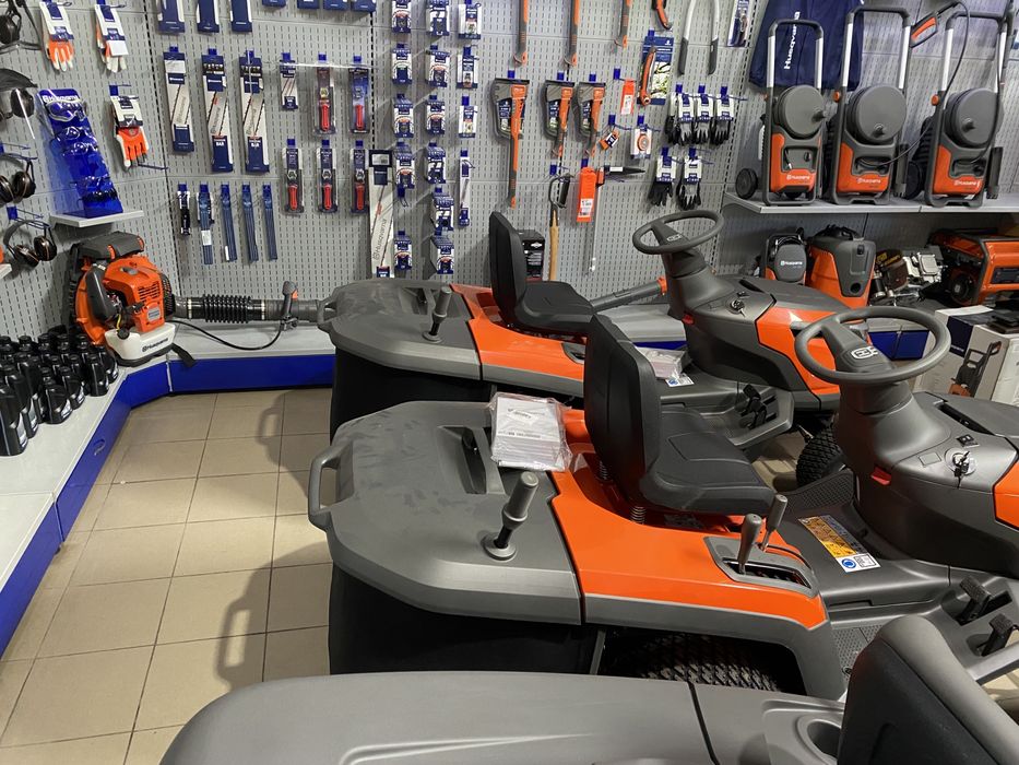 Трактор газонокосарка Husqvarna TC 112