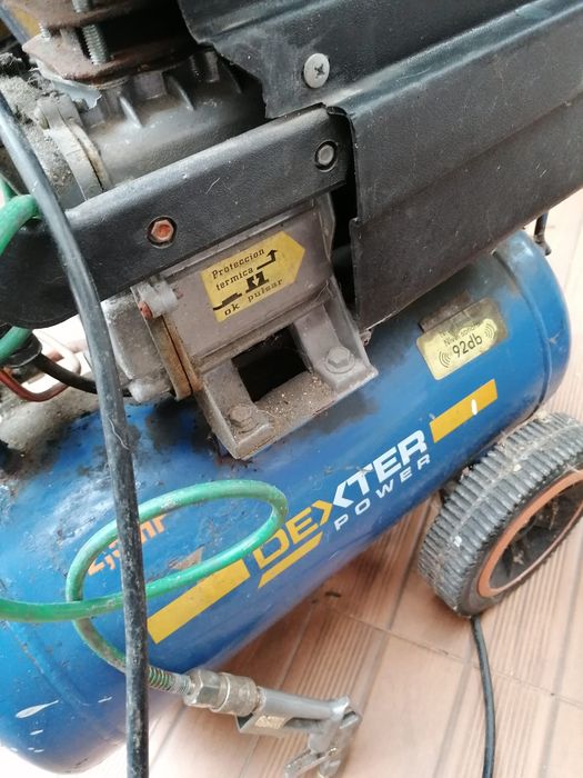 Compressor Dexter Power 2.5 HP (24L) + Mangueira Espiral