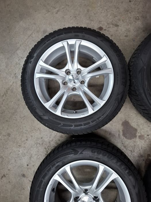 Felgi aluminiowe z oponami zimowymi 15 cali  vw polo