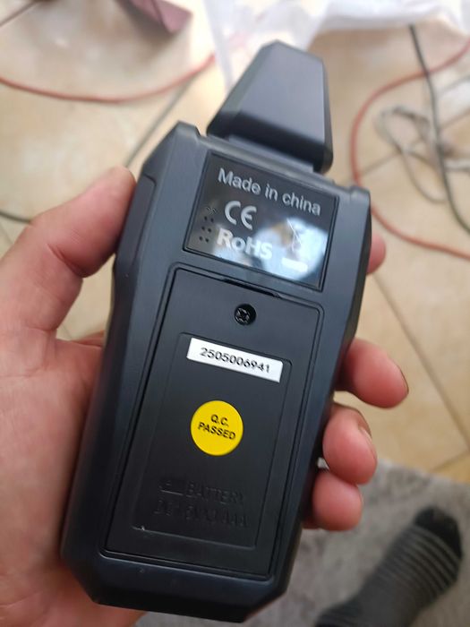 Miernik pola elektrycznego