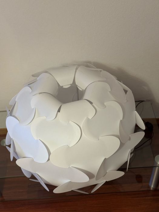 Лампа IKEA Puzzle білого кольору діаметр 65см люстра торшер світильник