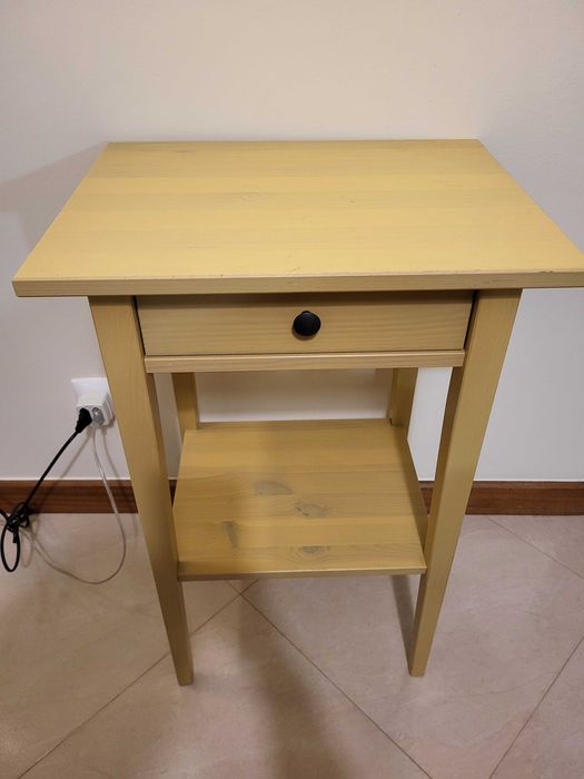 Mesa de cabeceira, Hemnes, IKEA