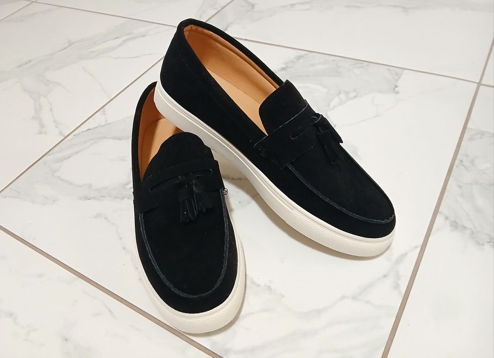 Нові чорні лофери