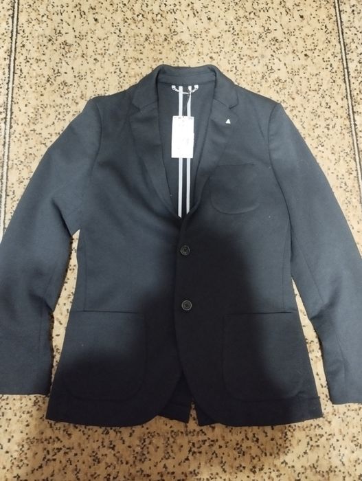 Пиджак мужской новый размер S фирма Reserved