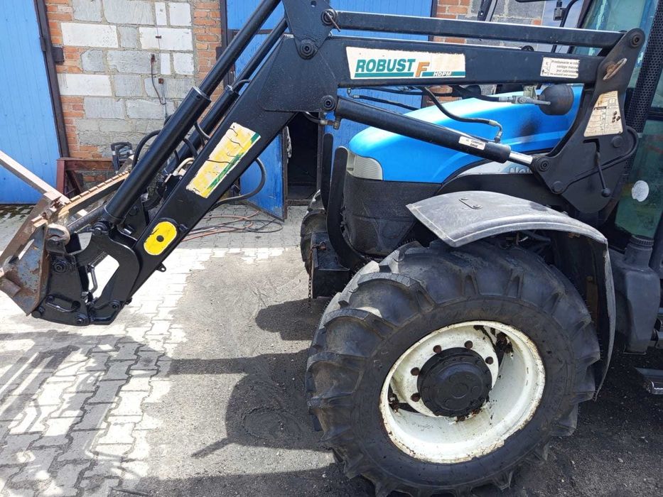 Ciągnik TD80D New Holland